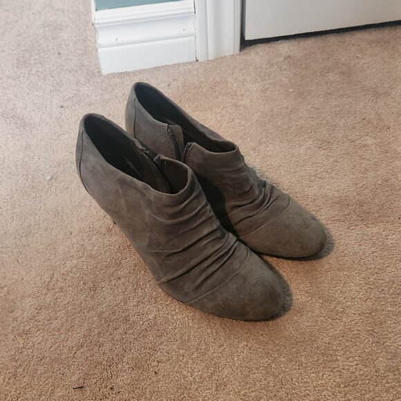 Suede Ankle Booties Size 7.5 - Picture 1 of 8